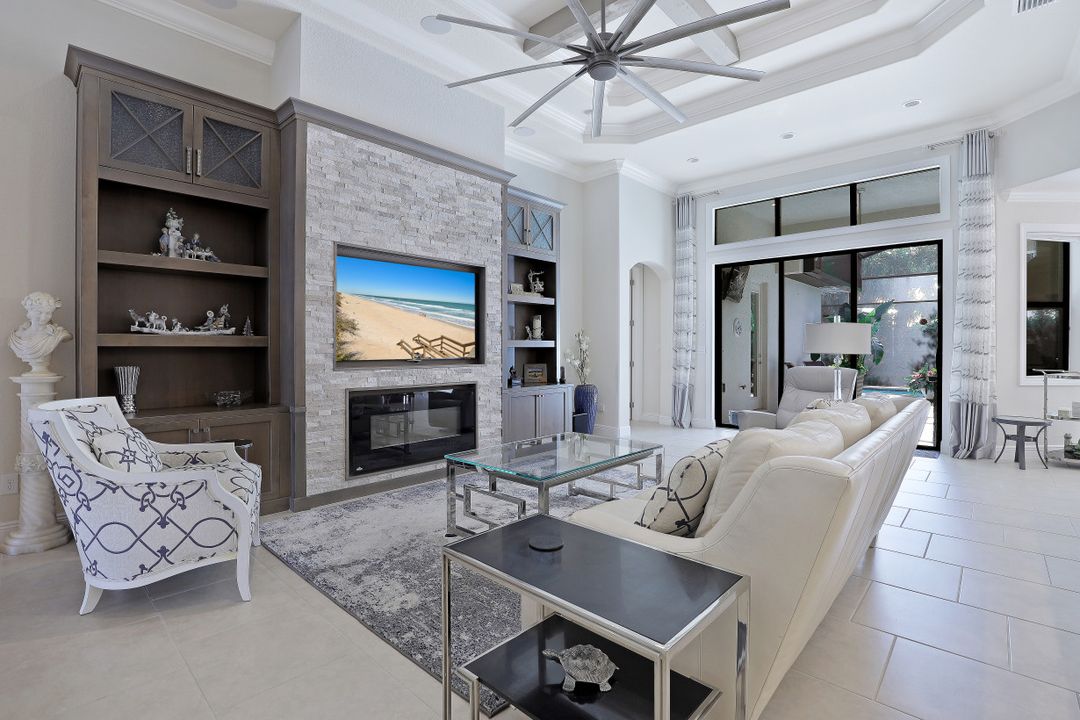 10102 Palazzo Dr, Naples, FL 34119