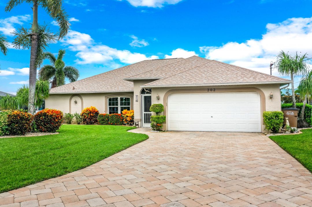 202 SW 37th Terrace, Cape Coral, FL 33914