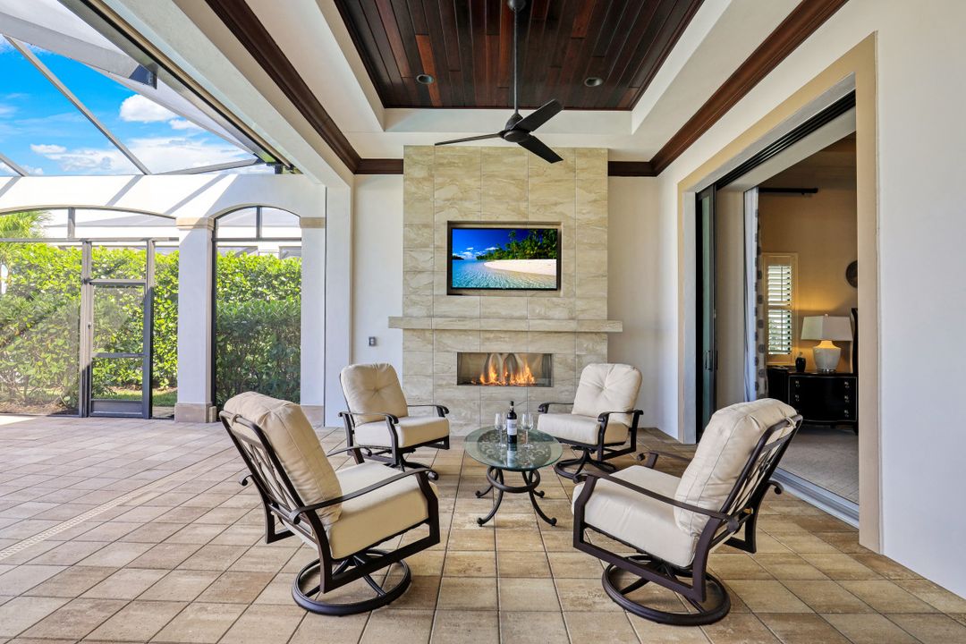 16459 Seneca Way, Naples, FL 34110