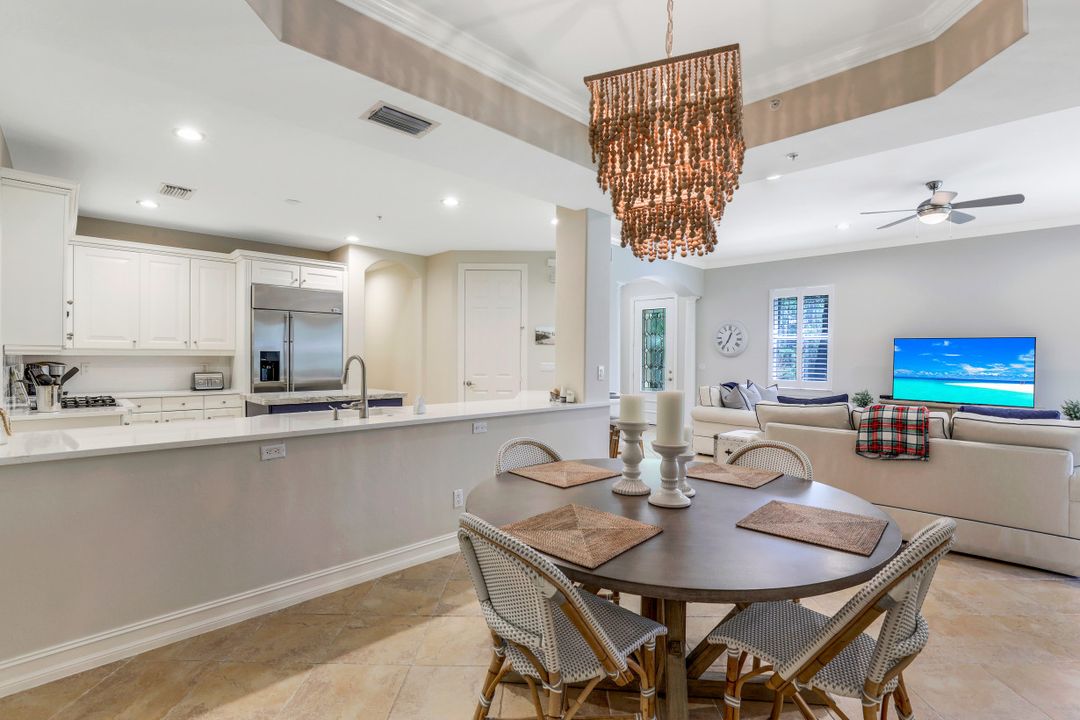 2882 Castillo Ct  #101, Naples, FL 34109