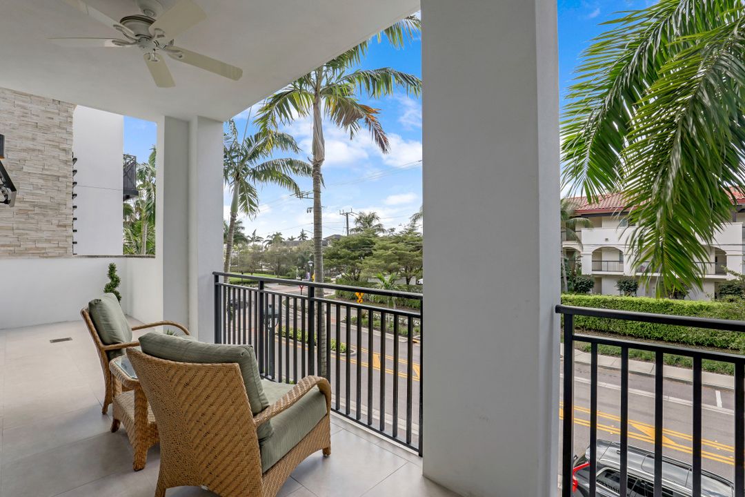 1035 3rd Ave S #203, Naples, FL 34102