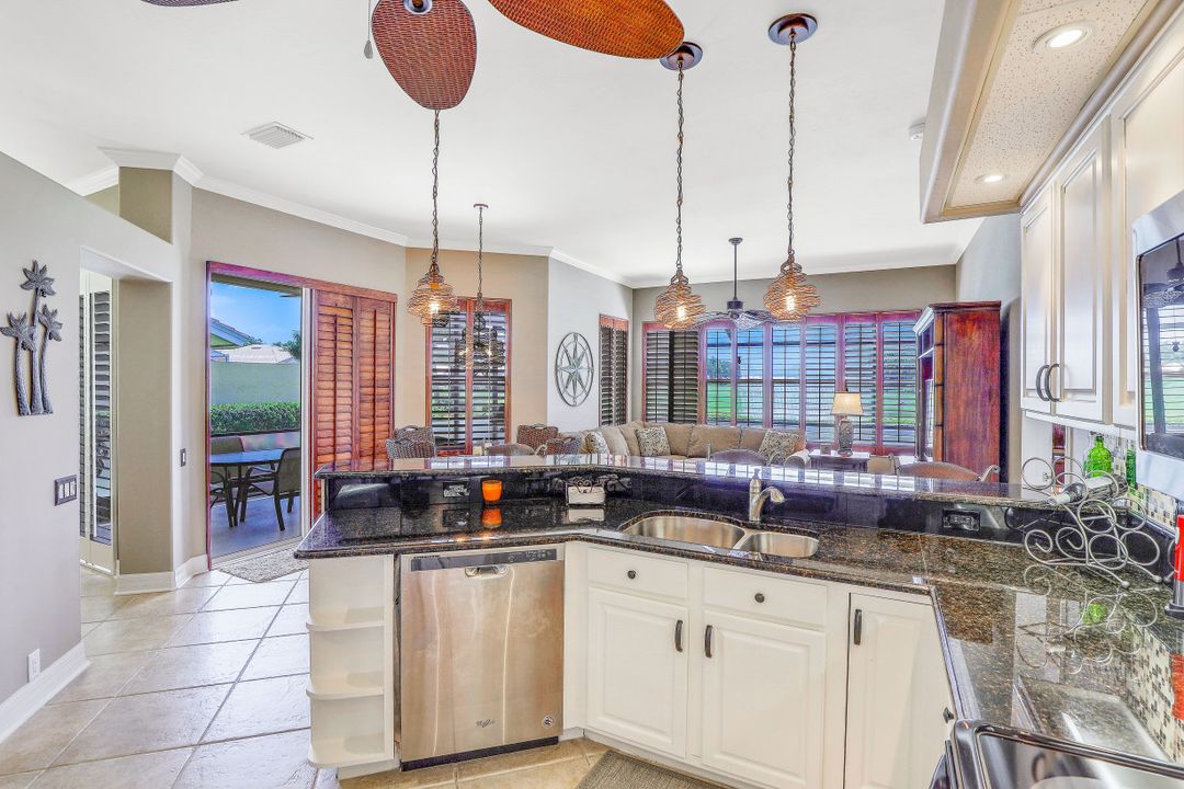 13450 Bridgeford Ave, Bonita Springs, FL 34135