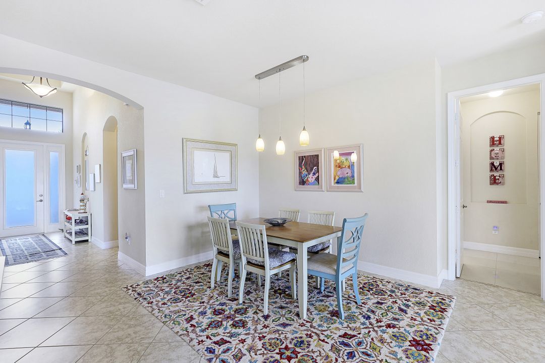 10119 Mimosa Silk Dr, Fort Myers, FL 33913