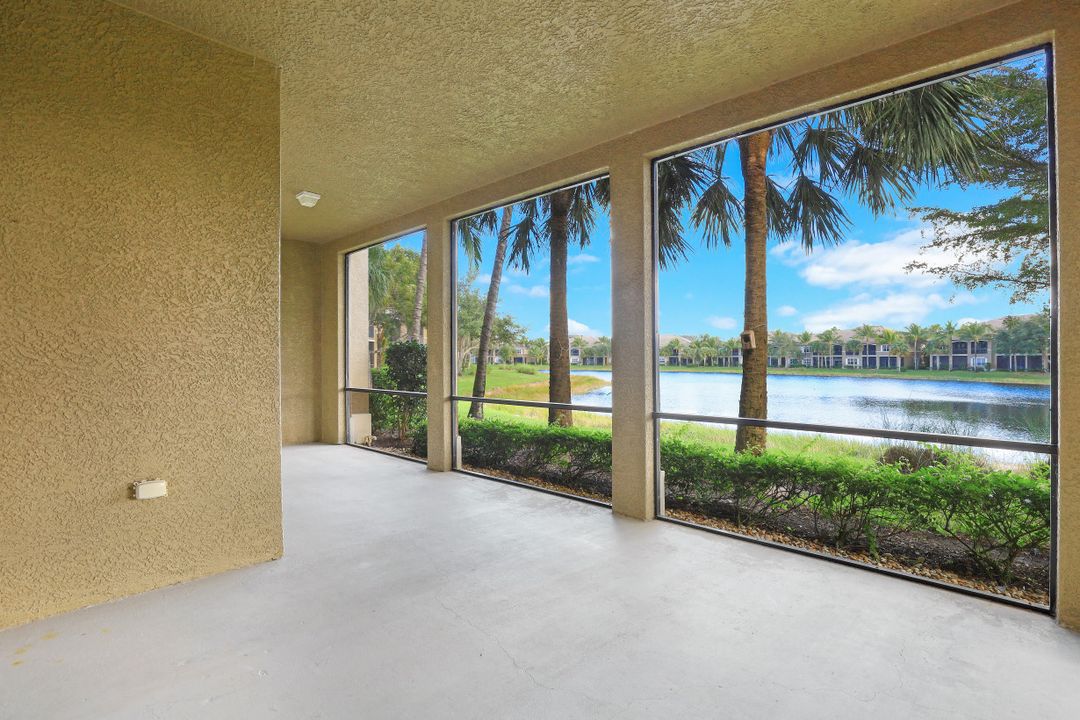 9234 Campanile Cir #102, Naples, FL 34114