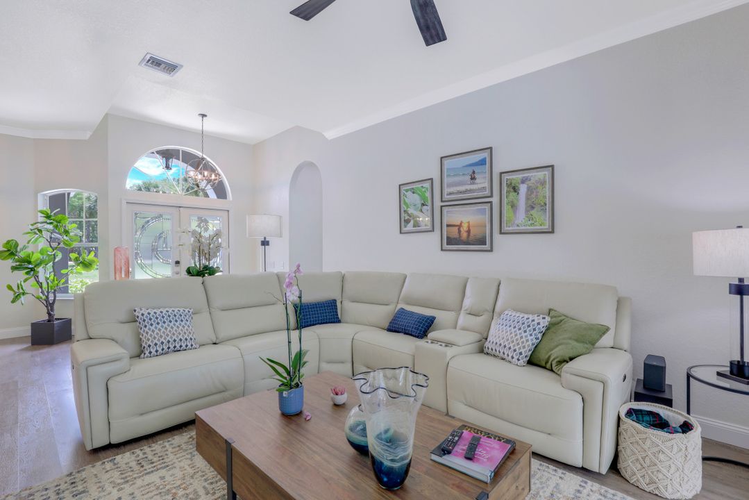 3311 11th Ave SW, Naples, FL 34117