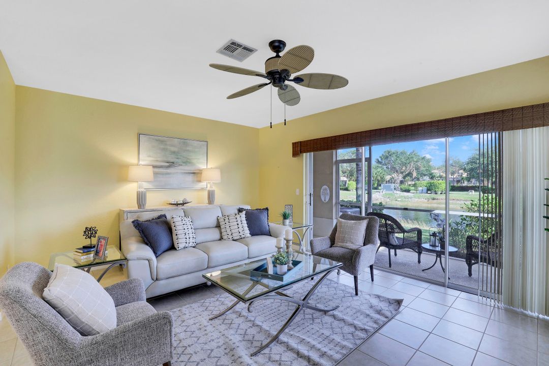 1370 Weeping Willow Ct, Cape Coral, FL 33909