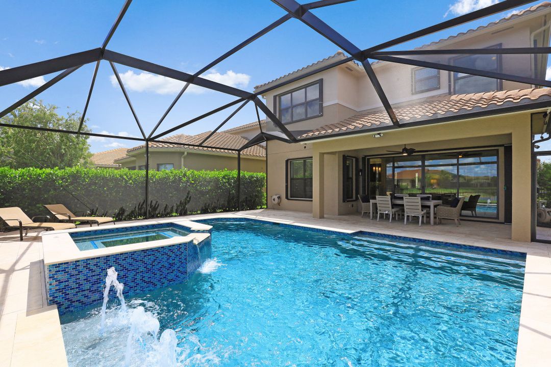 4173 Amelia Way, Naples, FL 34119