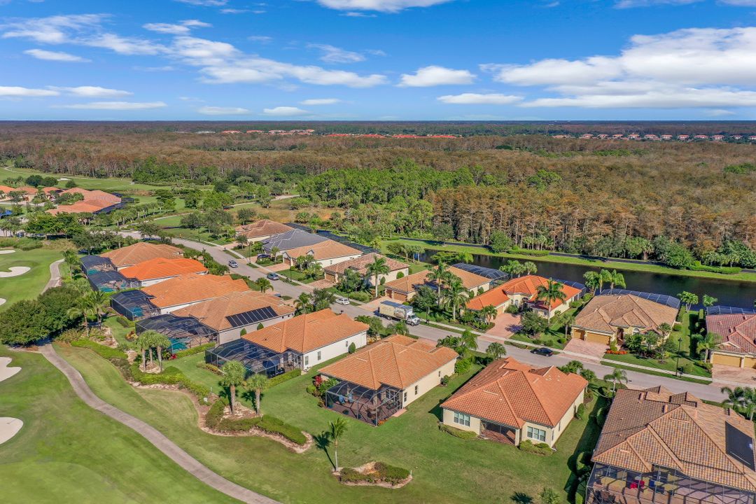 9005 Quarry Dr, Naples, FL 34120