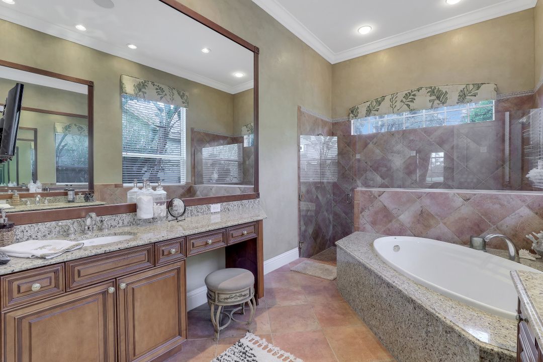 28650 Via D Arezzo Dr, Bonita Springs, FL 34135