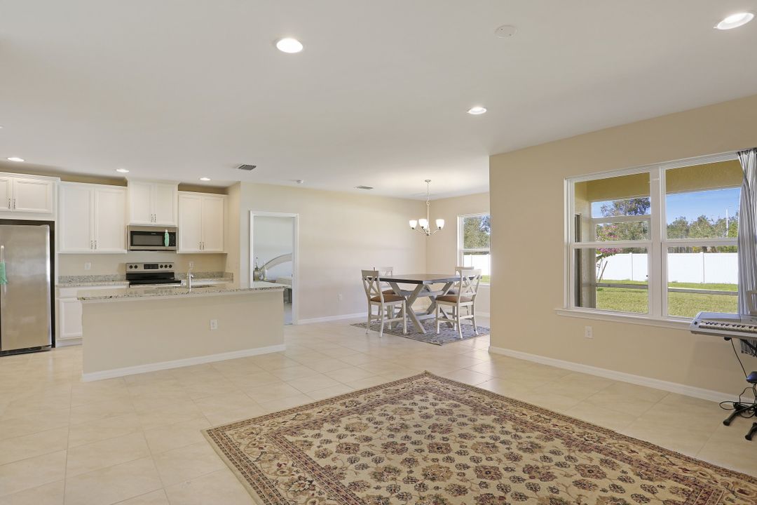 3146 Birchin Ln, Fort Myers, FL 33916