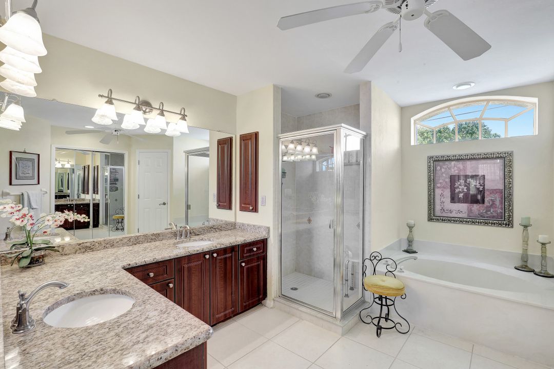 1922 Cape Coral Pkwy W, Cape Coral, FL 33914