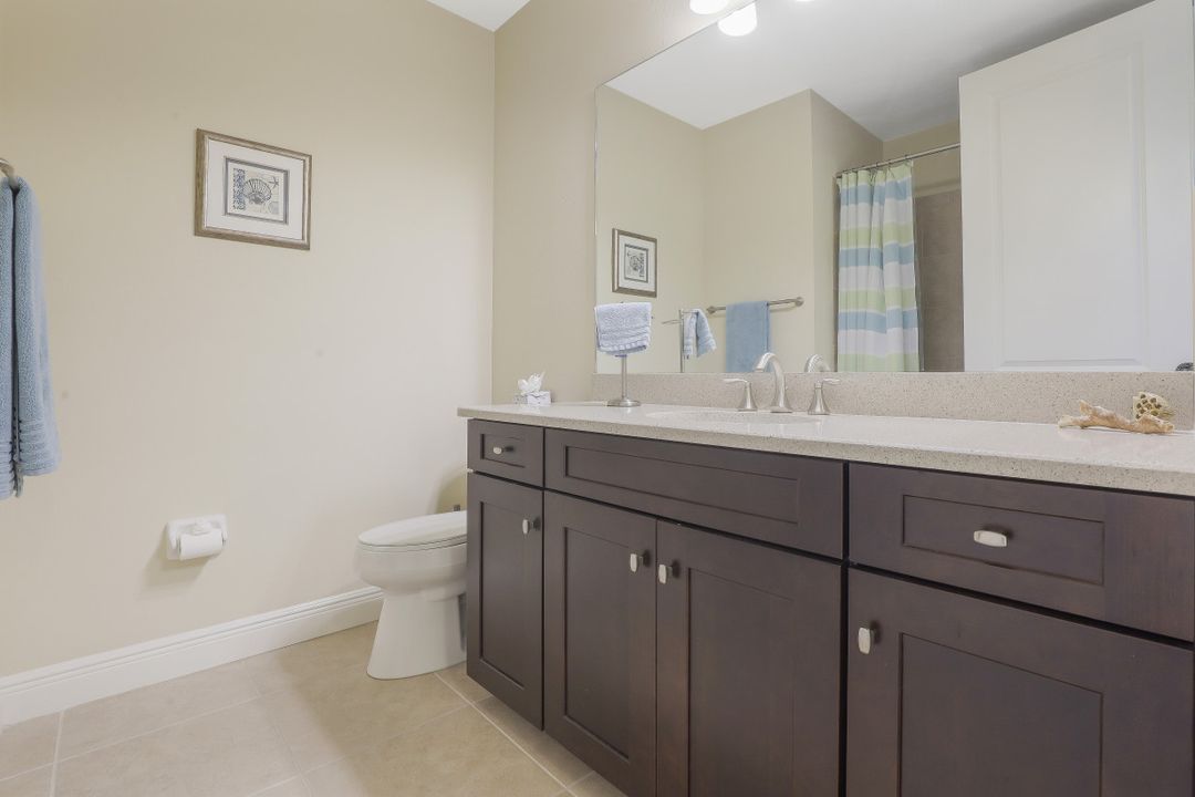 8542 Big Mangrove Dr, Fort Myers, FL 33908