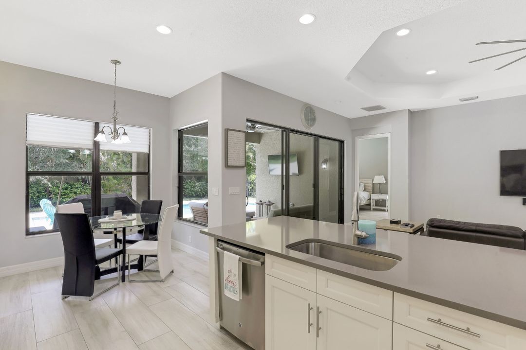 13824 Luna Dr, Naples, FL 34109