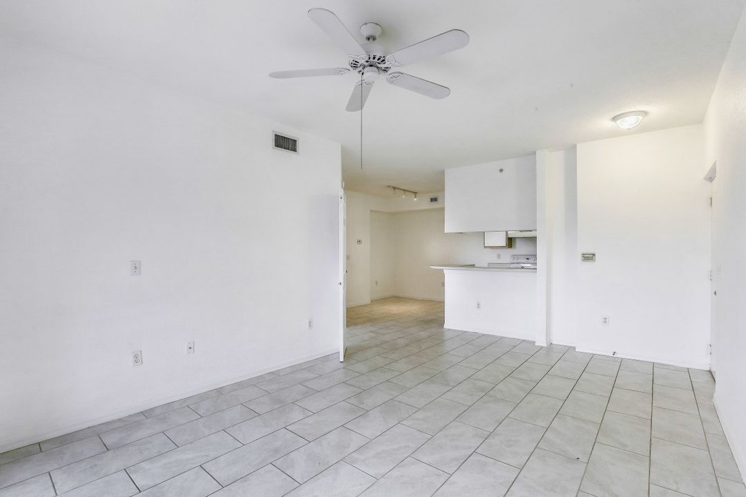 6341 Aragon Way #305, Fort Myers, FL 33966