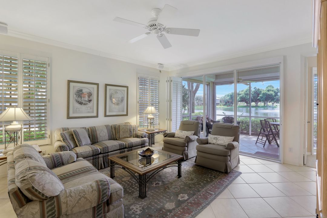 1825 Seville Blvd #811, North Naples, FL 34109