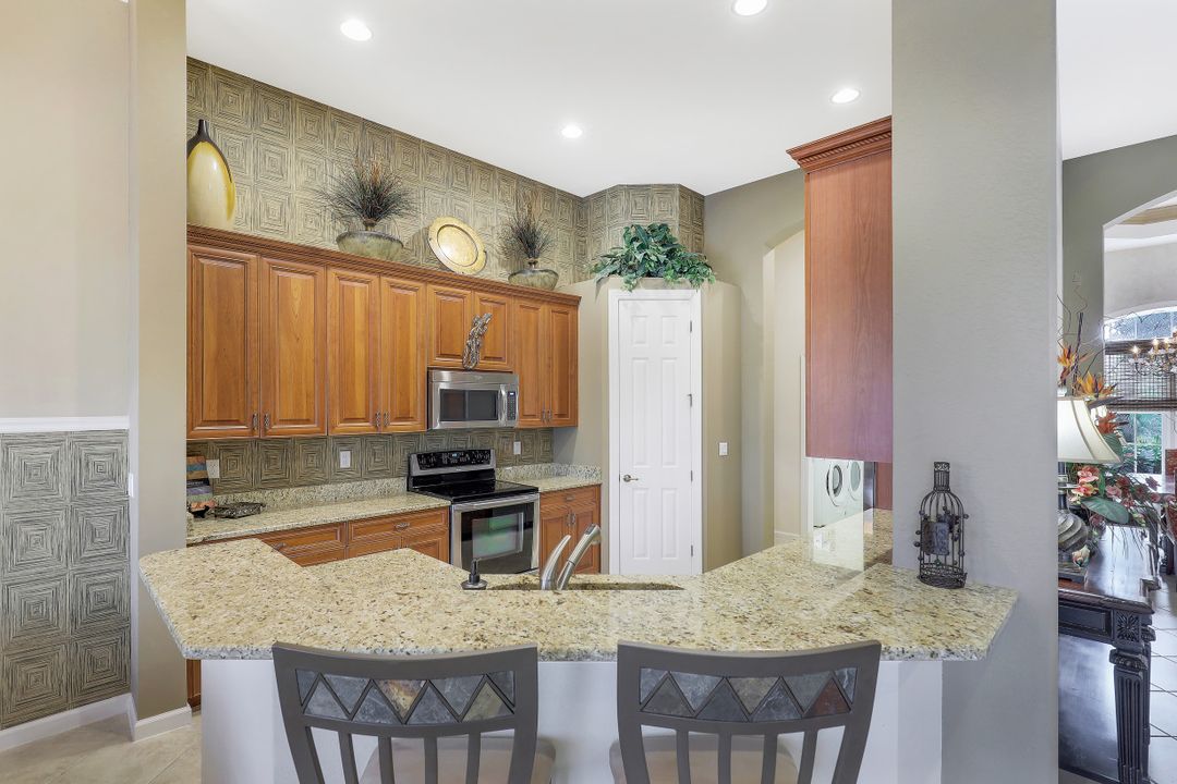 9609 Cobalt Cove Cir, Naples, FL 34120