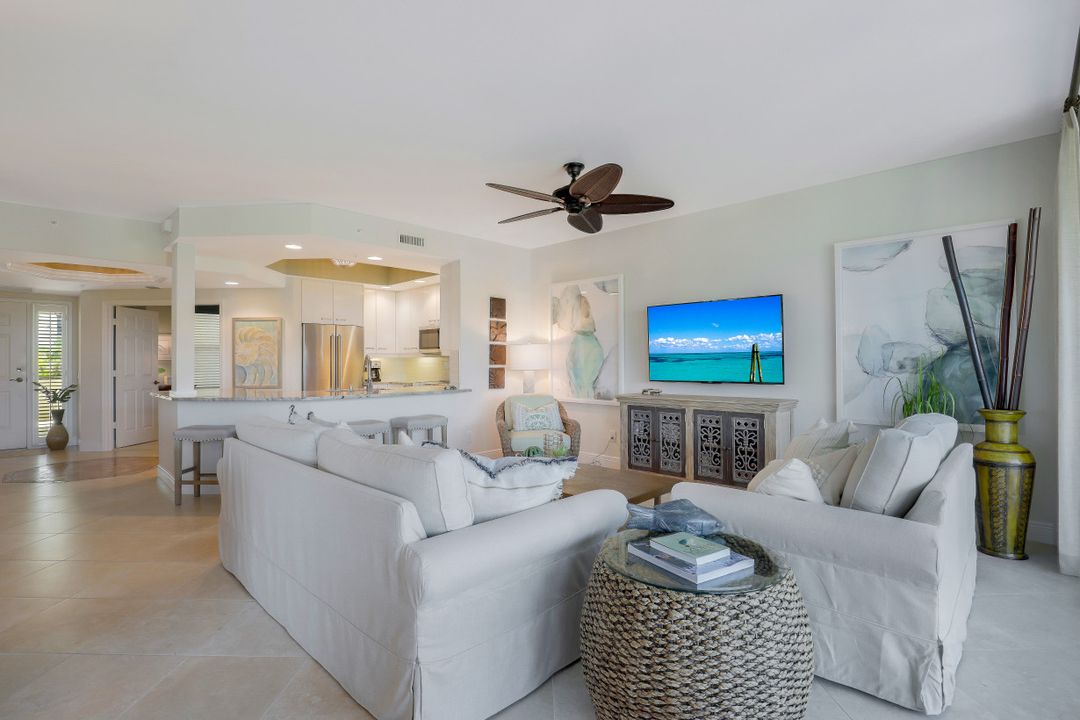 430 Cove Tower Dr #403, Naples, FL 34110