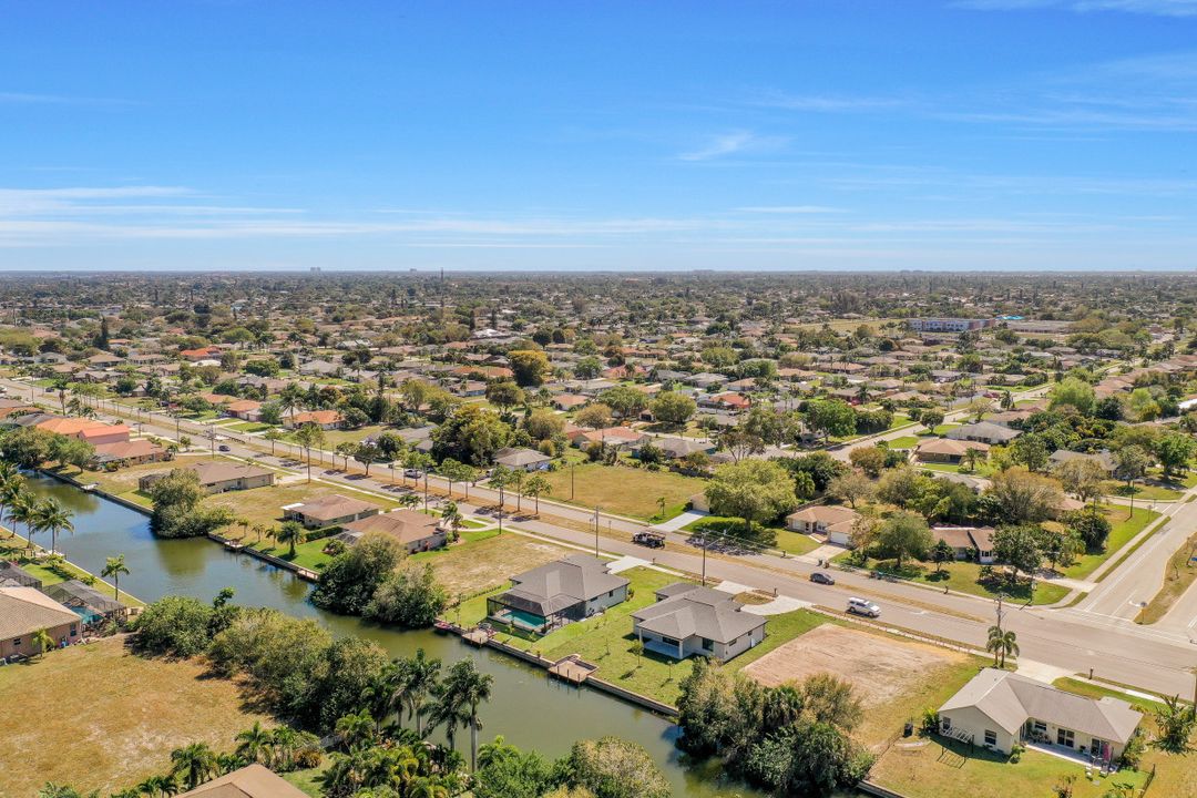 307 Gleason Pkwy, Cape Coral, FL 33914