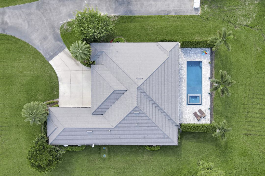 5931 Spanish Oaks Ln, Naples, FL 34119