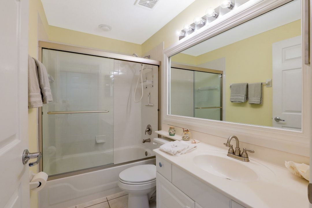 975 Partridge Cir #102, Naples, FL 34104