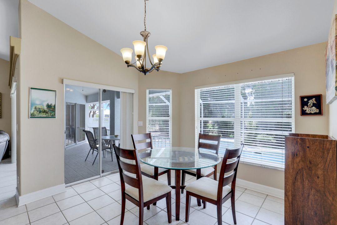 3332 SE 22nd Pl, Cape Coral, FL 33904