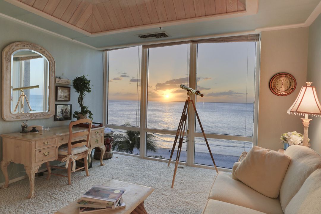 4951 Gulf Shore Blvd #302, Naples, FL 34103