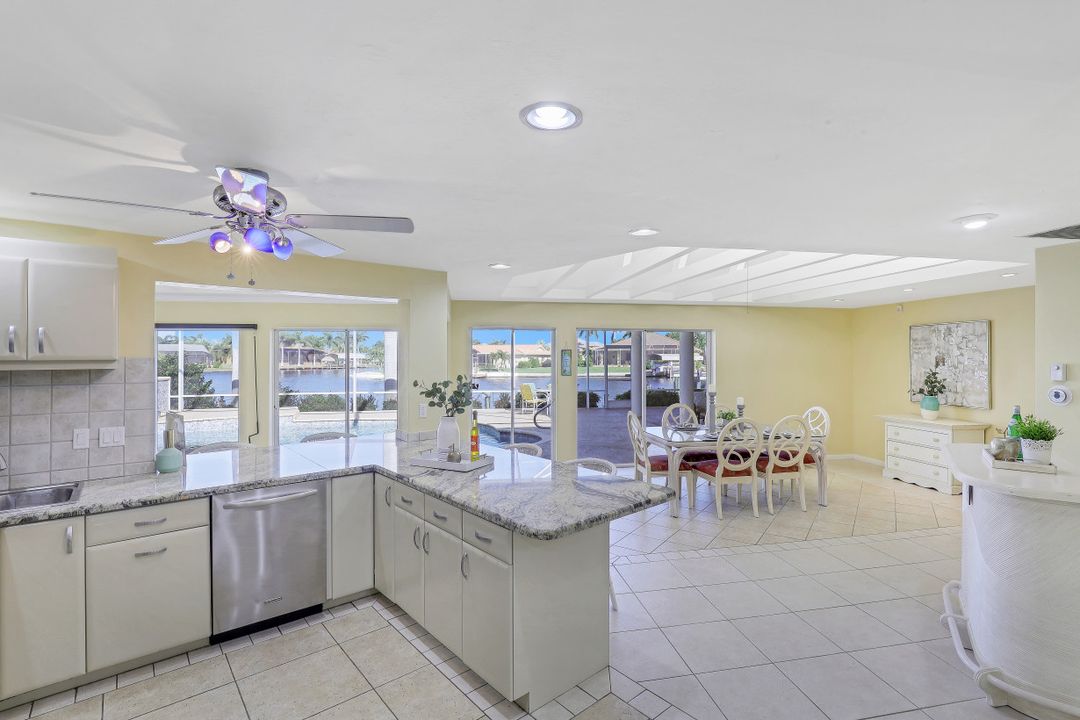 105 Bayshore Dr, Cape Coral, FL 33904