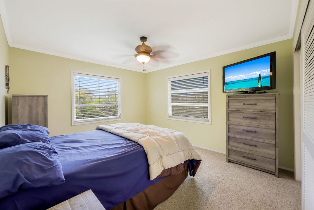 230 Donora Blvd, Fort Myers Beach, FL 33931