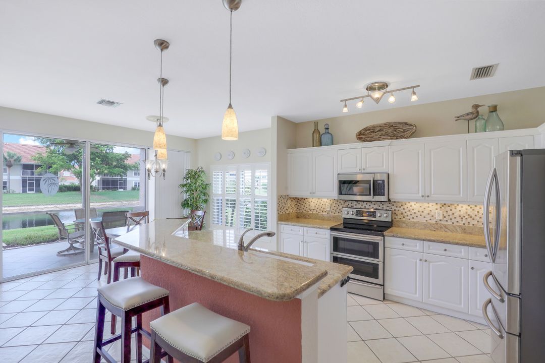 5230 Birmingham Dr #102, Naples, FL 34110
