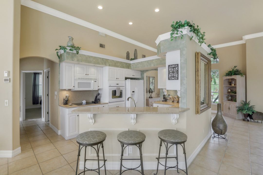 1786 Hummingbird Ct, Marco Island, FL 34145