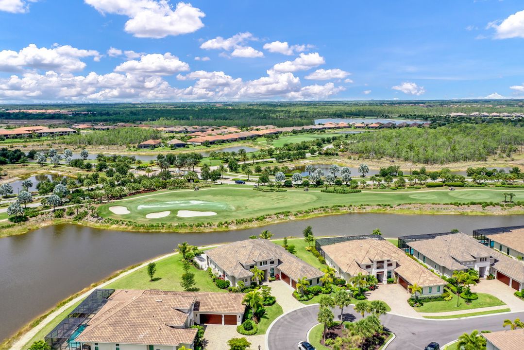 8981 Arrezo Ct, Naples, FL 34119