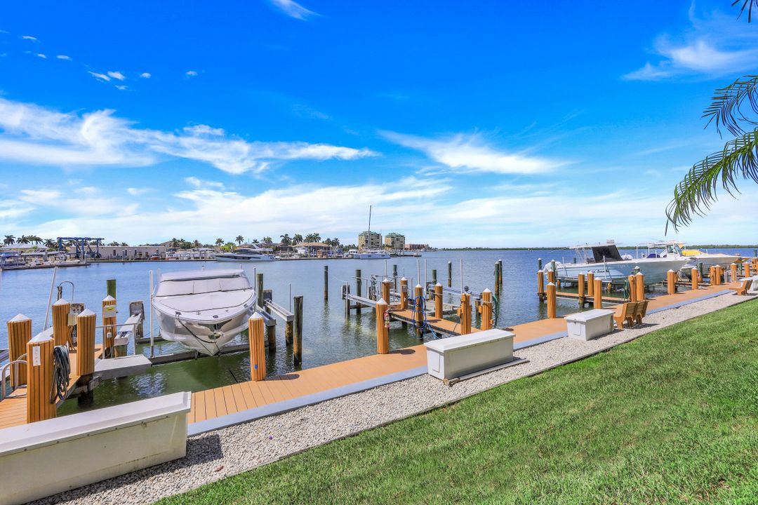 991 N Barfield Dr #115, Marco Island, FL 34145