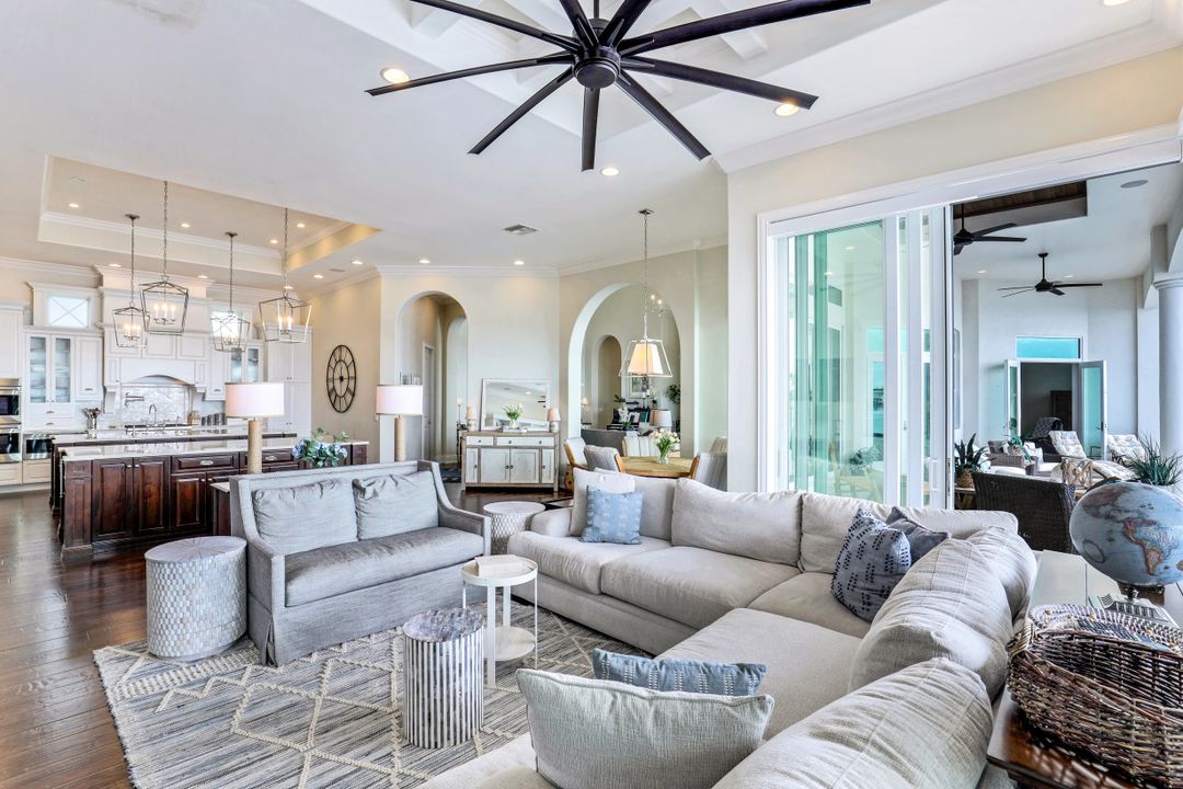 5930 Harborage Dr, Fort Myers, FL 33908