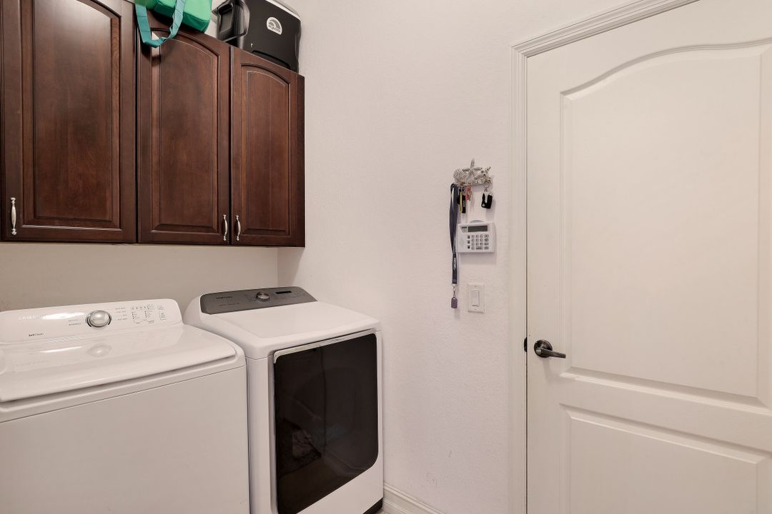 2608 Windwood Pl, Cape Coral, FL 33991