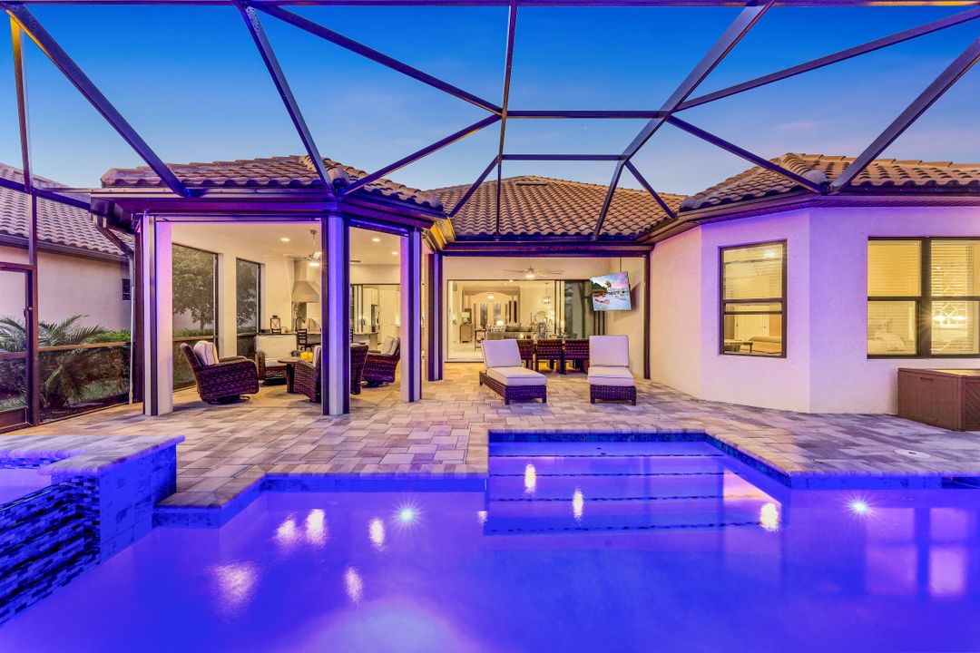 3274 Belon Ln, Naples, FL 34114