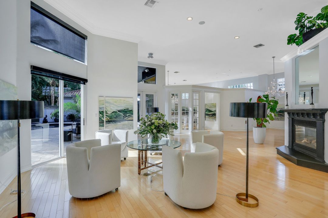 1108 Grand Isle Dr, Naples, FL 34108