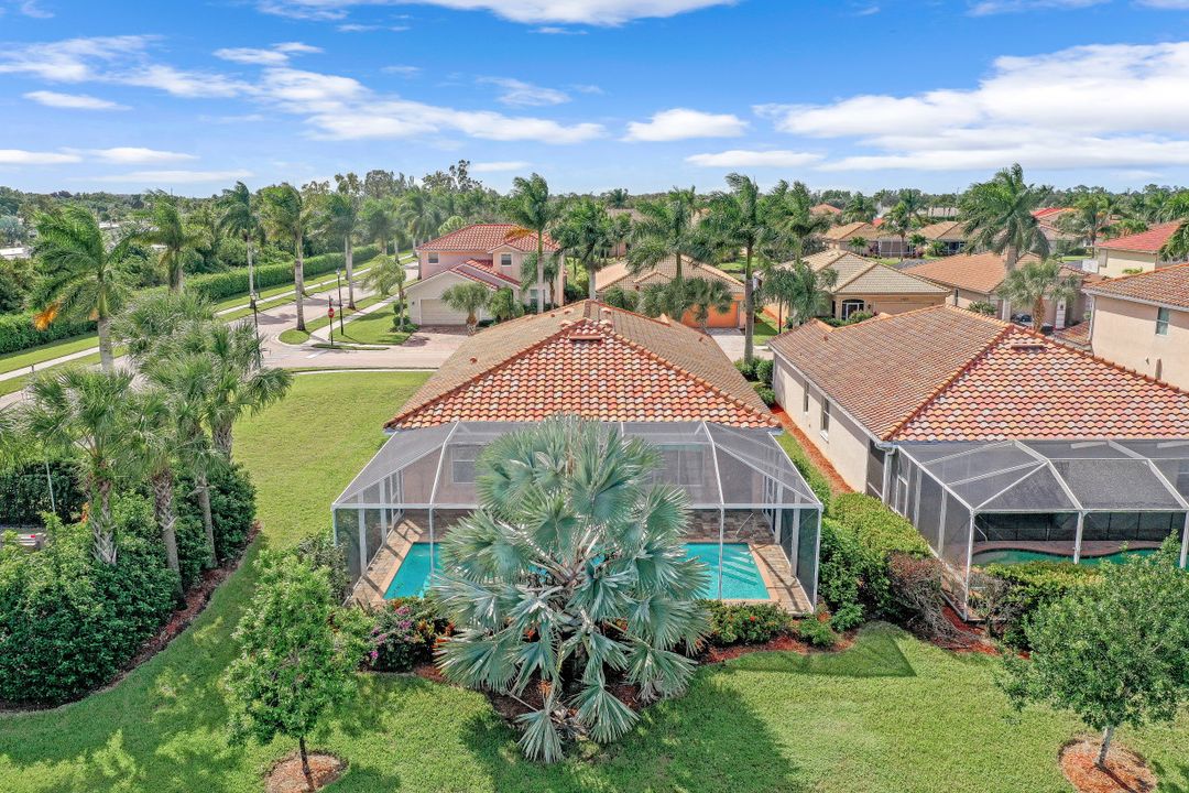 14615 Fern Lake Ct, Naples, FL 34114