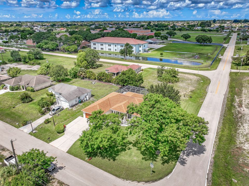 1812 NE 13th Ave, Cape Coral, FL 33909