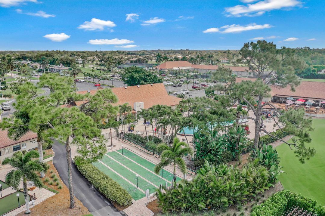 51 Glades Blvd #2, Naples, FL 34112