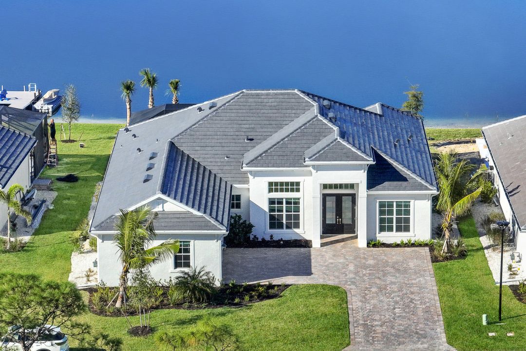 13896 Blue Bay Cir, Fort Myers, FL 33913