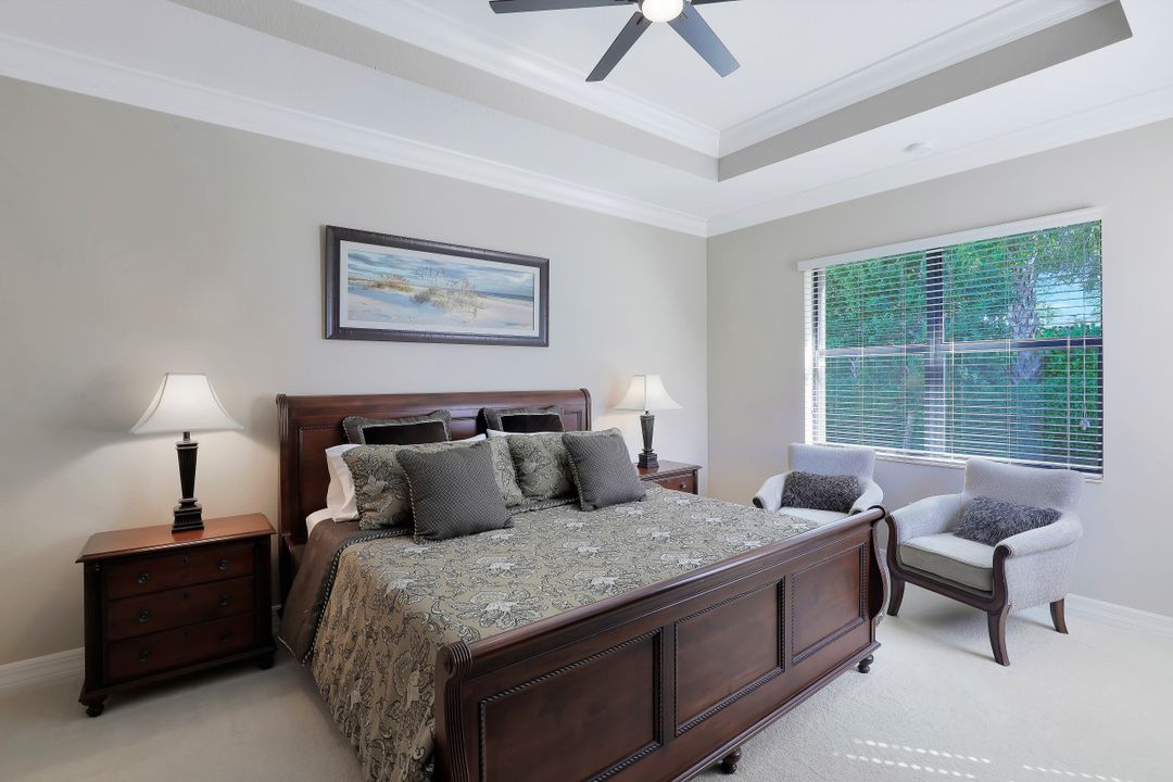 3271 Pacific Dr, Naples, FL 34119