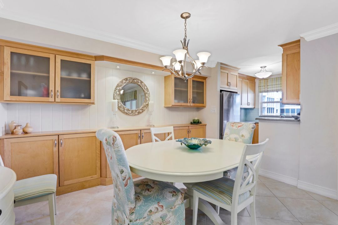 3450 Gulf Shore Blvd N #313, Naples, FL 34103