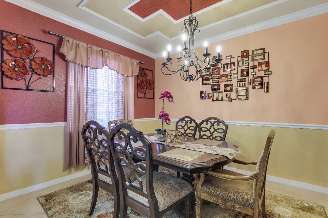 14832 Canton Ct, Naples, FL 34114