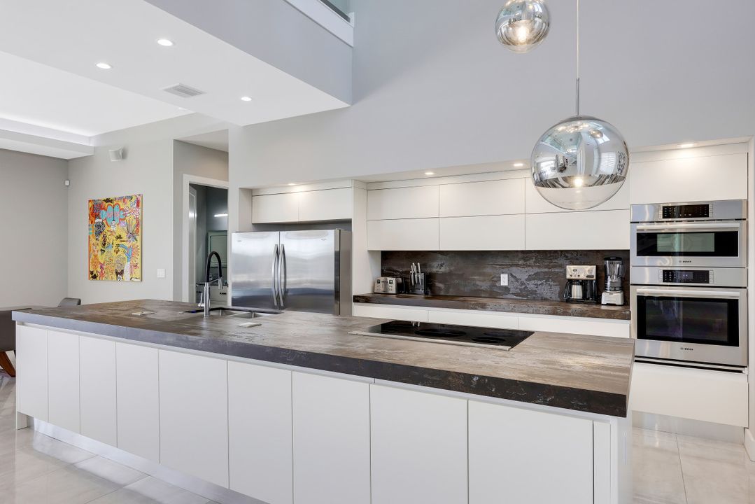 5210 SW 28th Pl, Cape Coral, FL 33914