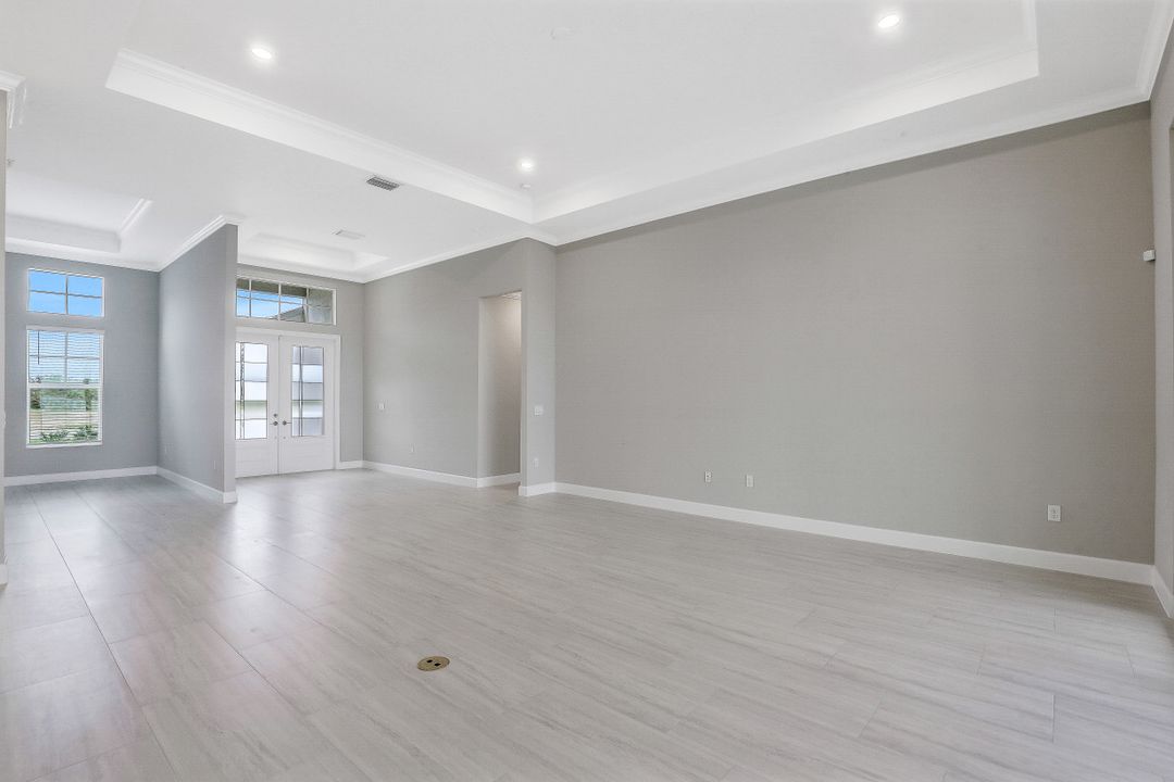 18645 WildBlue Blvd, Fort Myers, FL 33913