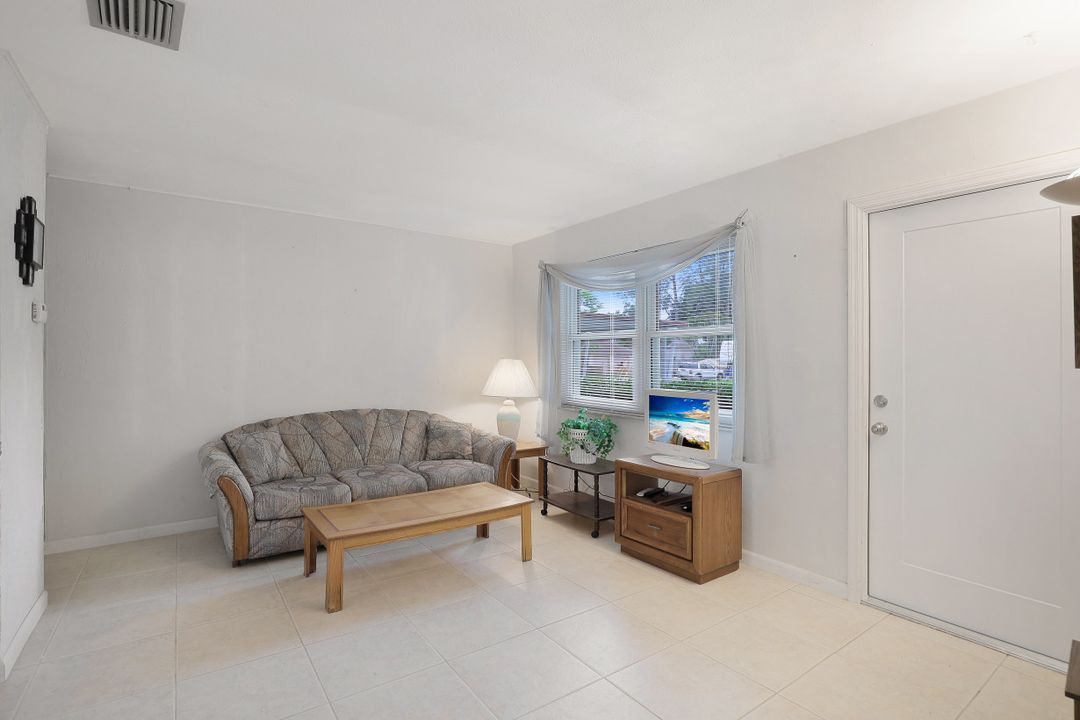 6665 E Tropicana Dr, Fort Myers, FL 33919