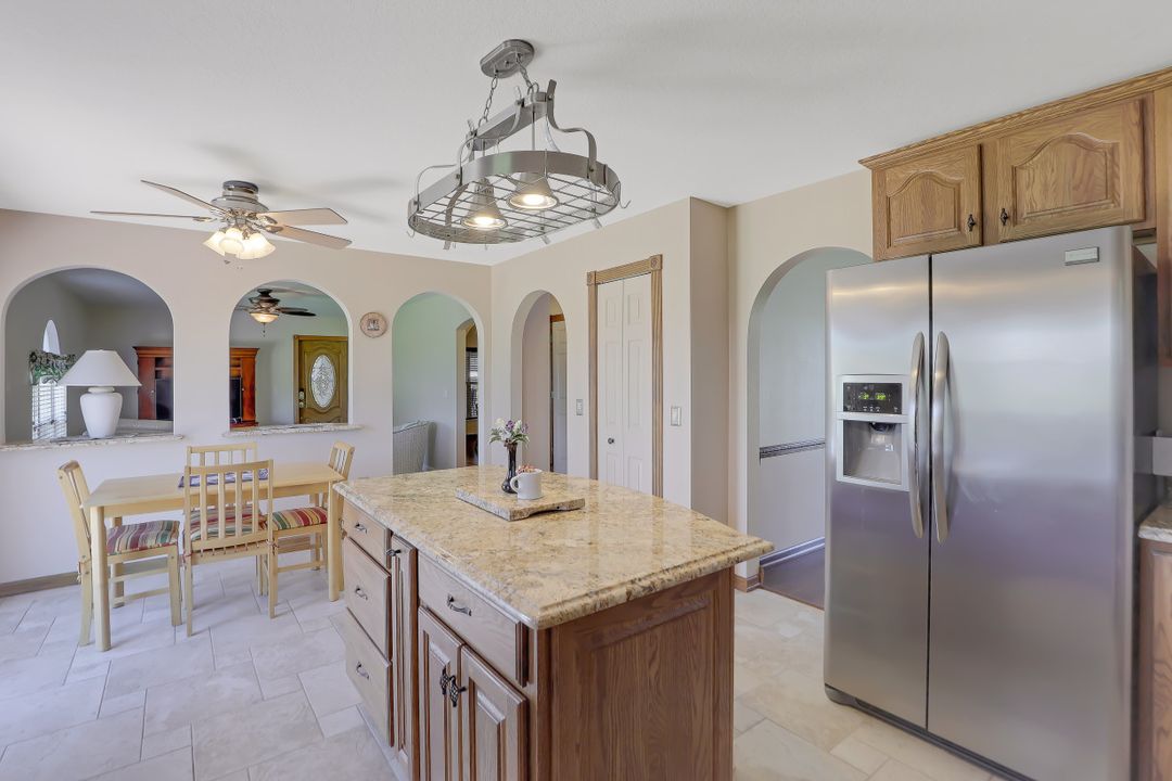 1220 NE 4th Pl, Cape Coral, FL 33909