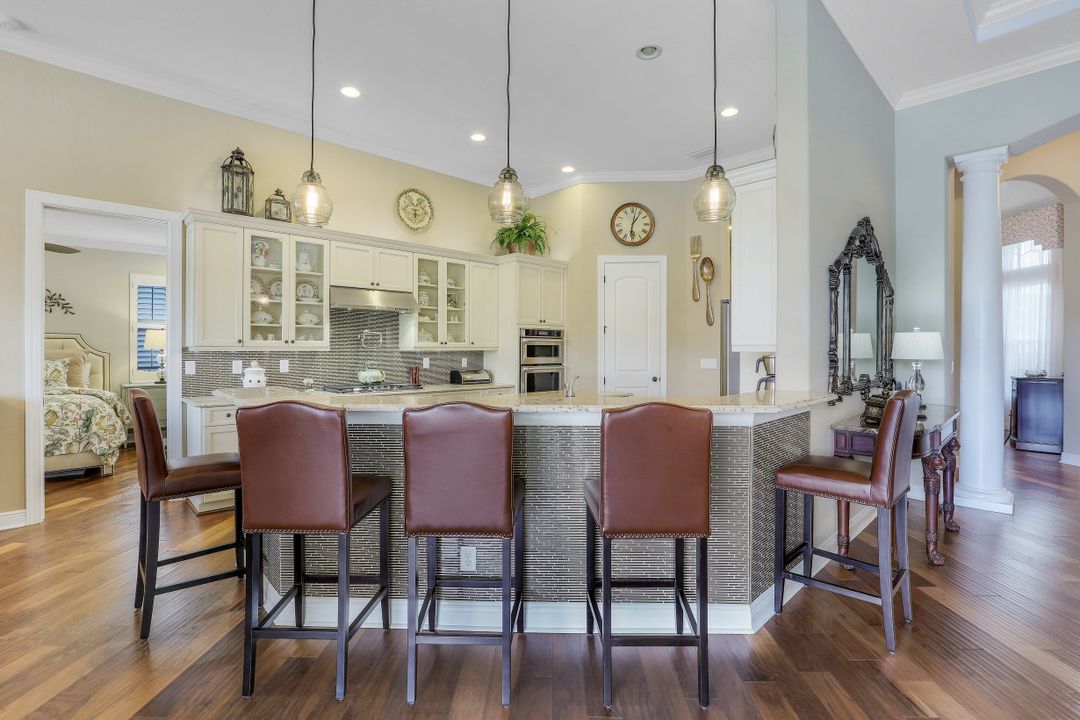 10565 Espanola Dr, Bonita Springs, FL 34135