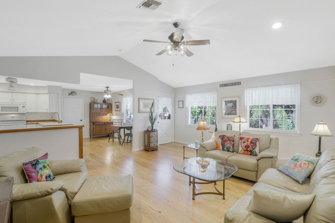 20520 Pine Tree Ln, Estero, FL 33928