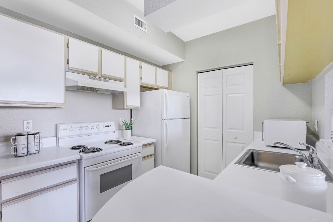 6481 Aragon Way #305, Fort Myers, FL 33966